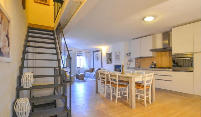 Beautiful home in Cortona with 3 Bedrooms and WiFi