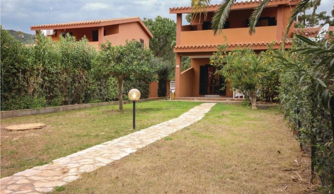 Beautiful apartment in Costa Rei -CA- with 2 Bedrooms and WiFi