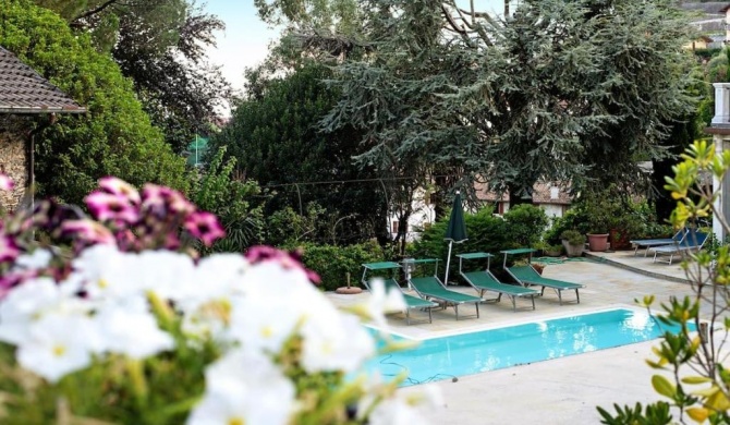 Villa Eden jacuzzi pool & private parking