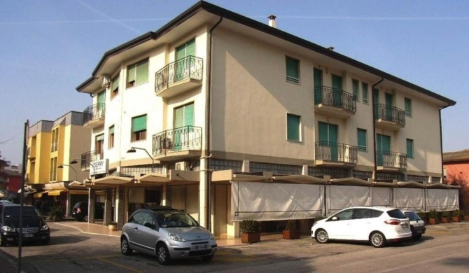 Apartment in Eraclea Mare 25695