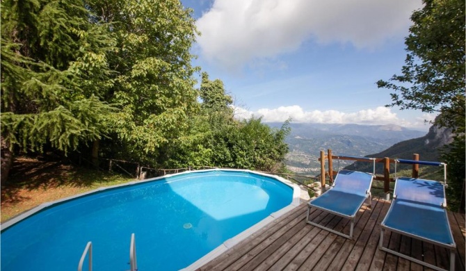 Awesome home in Fabbriche di Vallico with 3 Bedrooms and WiFi