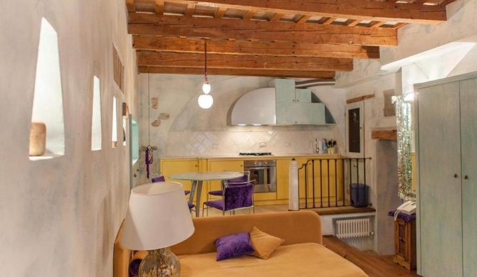 MarcheAmore - Il Passaggio Segreto, luxury loft with private courtyard