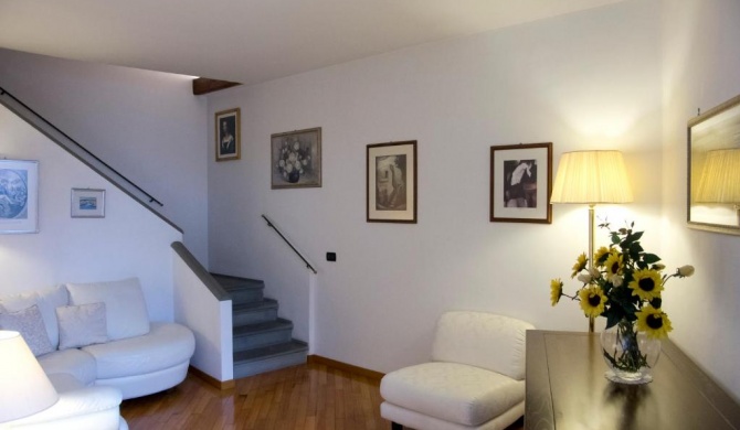 ARTISTI APARTMENT IN FLORENCE WITH GREAT A/C